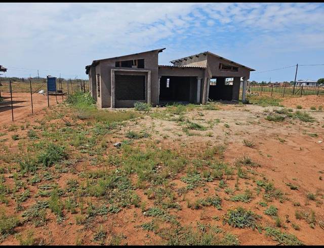 3 BEDROOM HOUSE FOR SALE IN SINTHUMULE